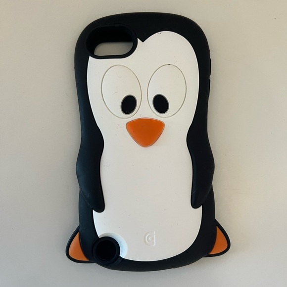 iPod Touch 5 Penguin Case - Picture 1 of 2